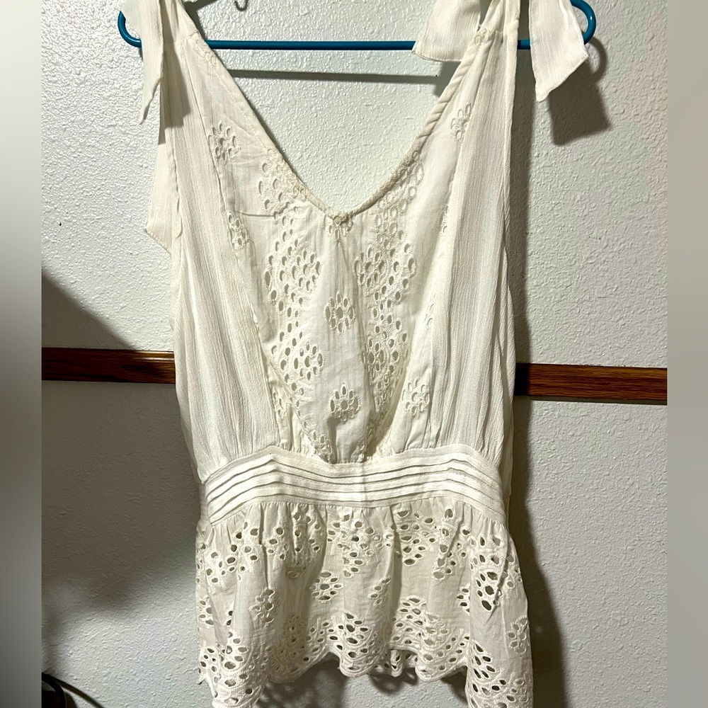 White blouse/tank